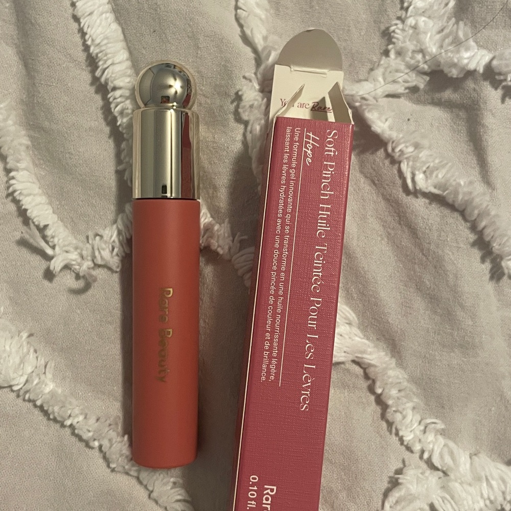 Rare Beauty Soft Pinch Tinted Lip Oil Shade Hope - Picture 8 of 8